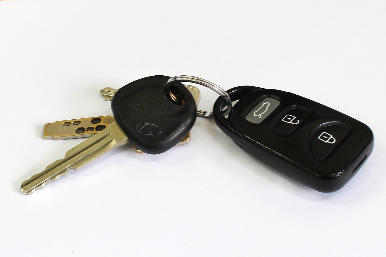 car-key-gf72ccb830_1280